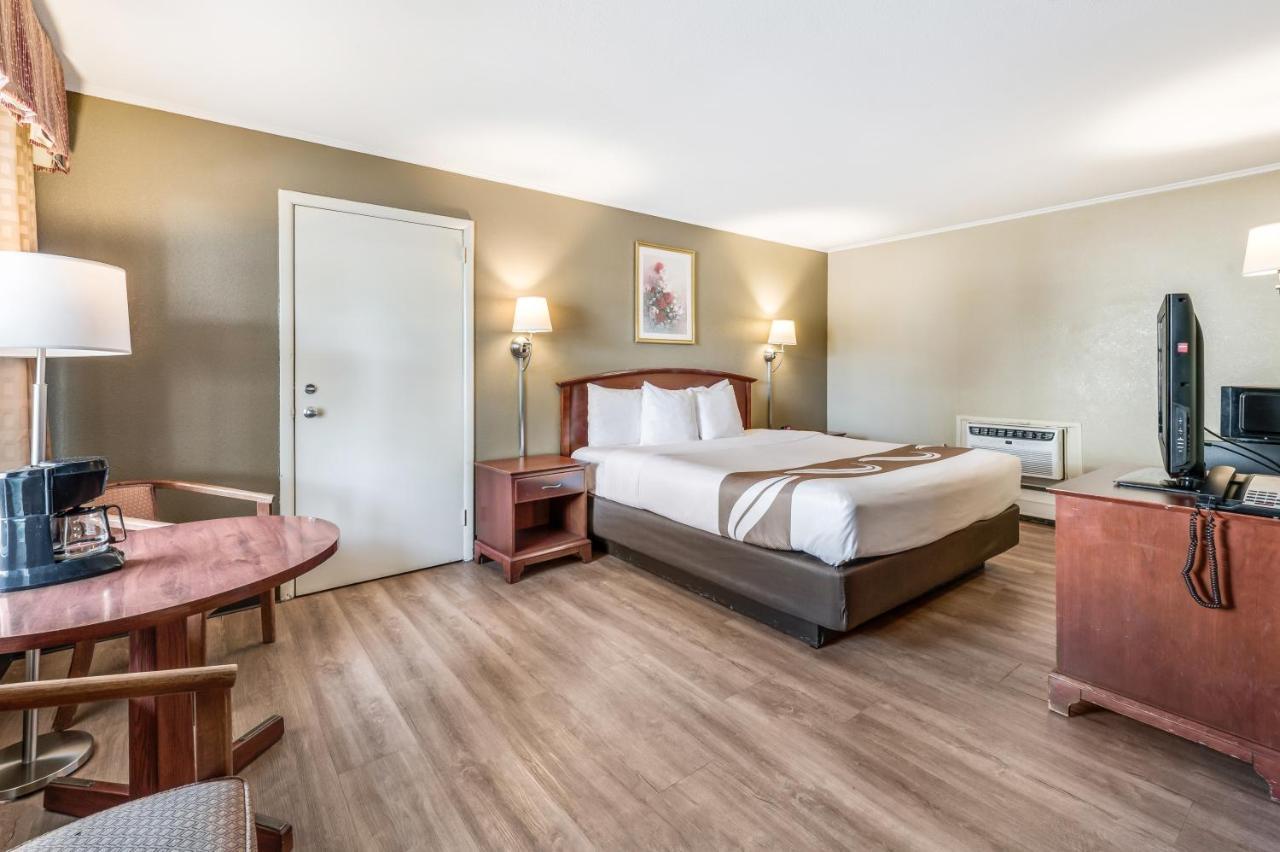 Rodeway Inn ポキプシー エクステリア 写真